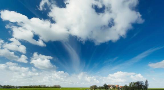 Wolkenhemel ruraal gebied
